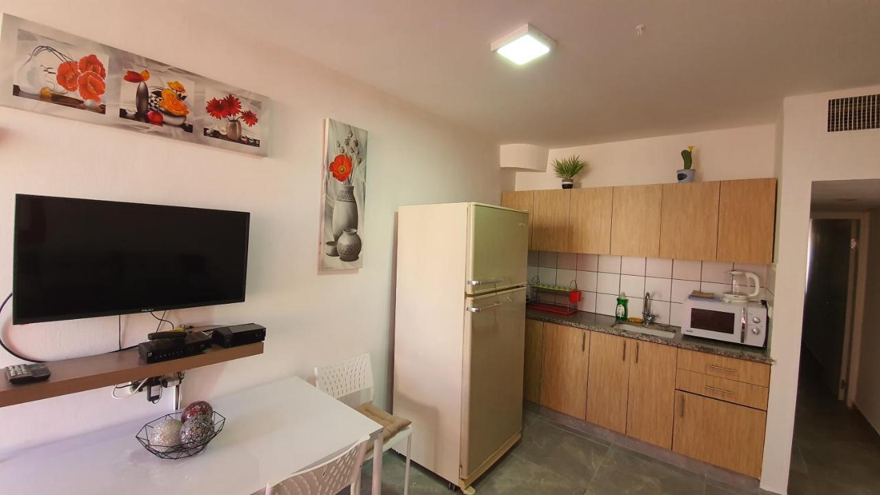 Apartment Lev Vip 2 *
