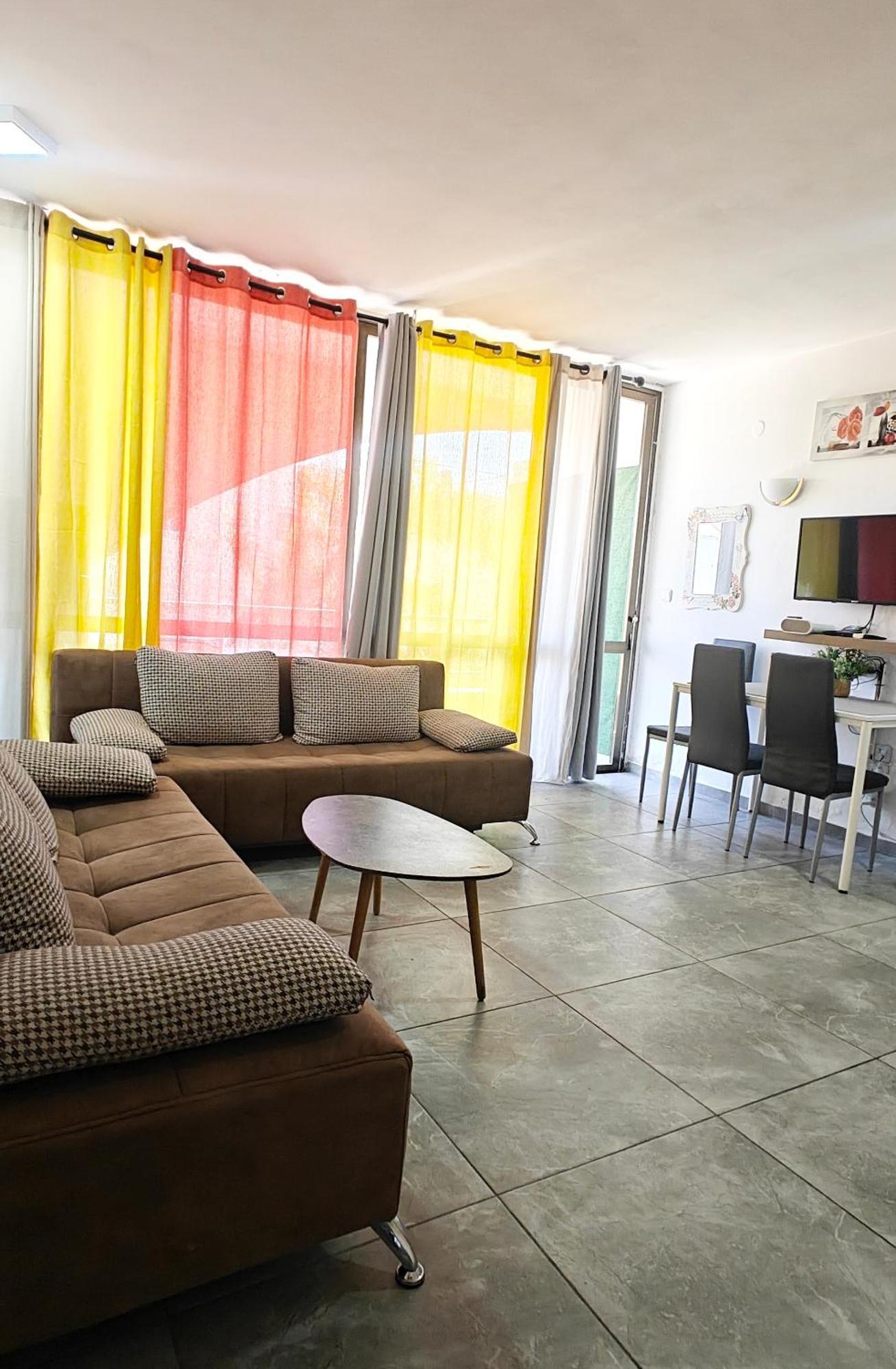 Lev Vip 2 Apartment